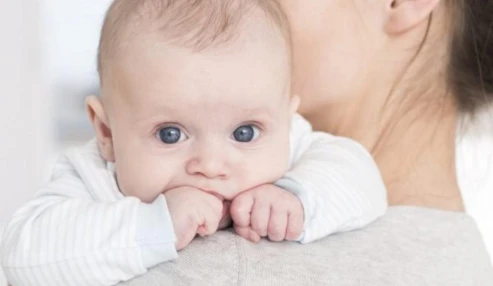 وبینار علمی وبینارآموزشی ترویج تغذیه با شیرمادر و تضمین سلامت کودک در مواقع بحران