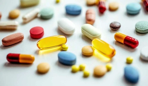 وبینار علمی آشنایی با اشکال دارویی و اصول صحیح نسخه نویسی